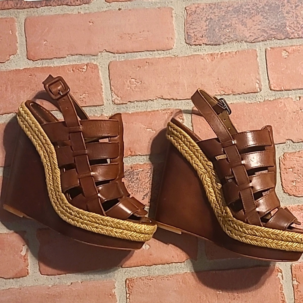 * Christian Louboutin Barcelona Wedge Espadrille Brown